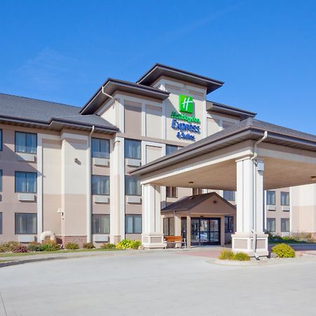 Holiday Inn Express & Suites - Worthington By Ihg Exterior photo