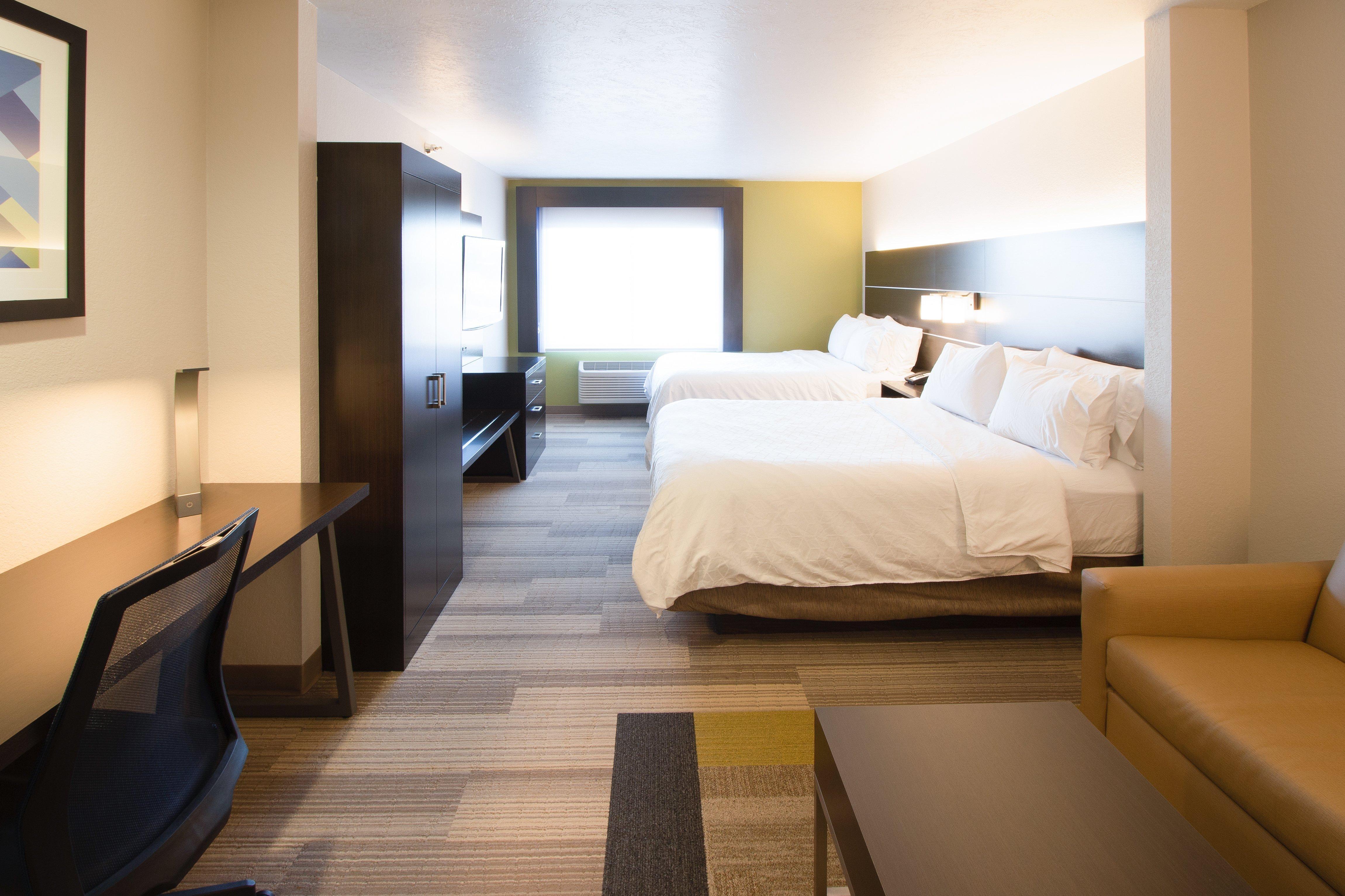 Holiday Inn Express & Suites - Worthington By Ihg Exterior photo